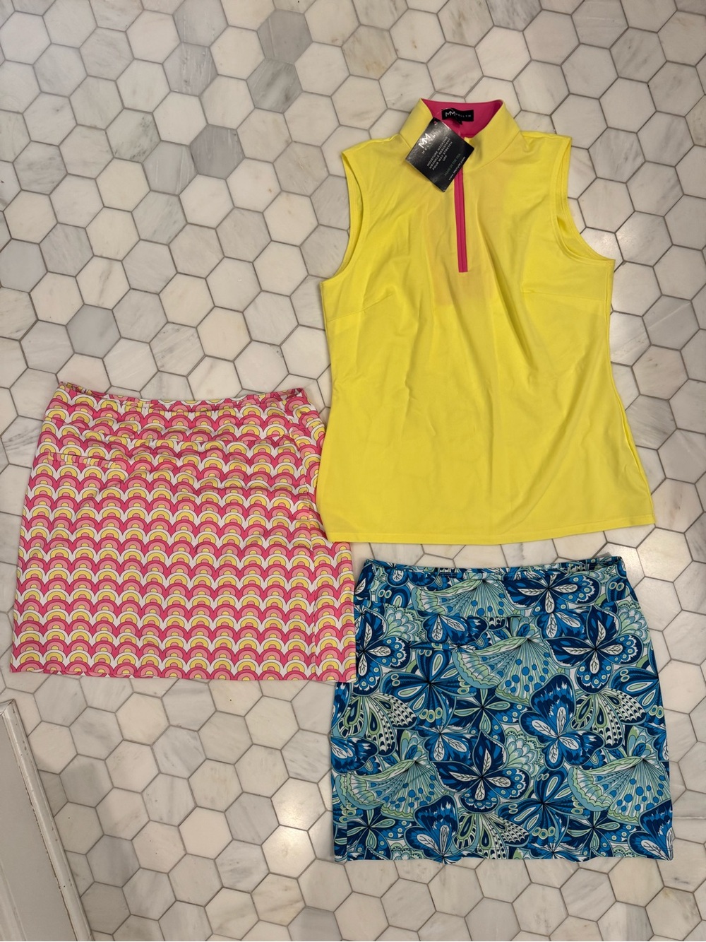 Melly M Yellow Sleeveless Polo Top with Pink Zip Placket + 2 Skorts